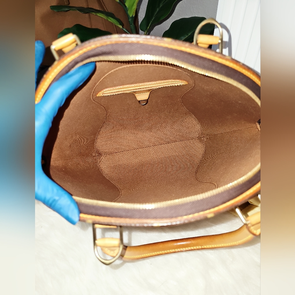 🔥🔥 Beautiful Condition 🔥🔥 Authentic Louis Vuitton Ellipse MM - Picture 9 of 17